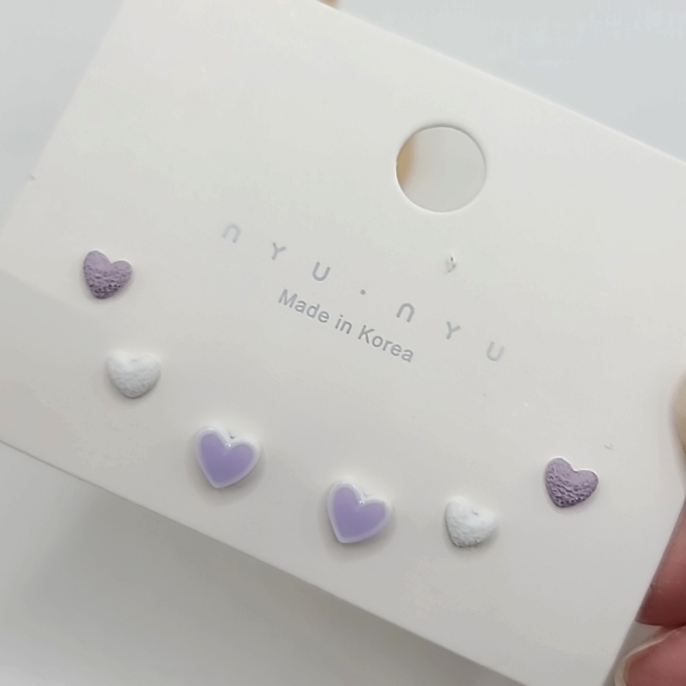 Pastel Lavender Heart Stud Earring Set - Picture 3 of 4